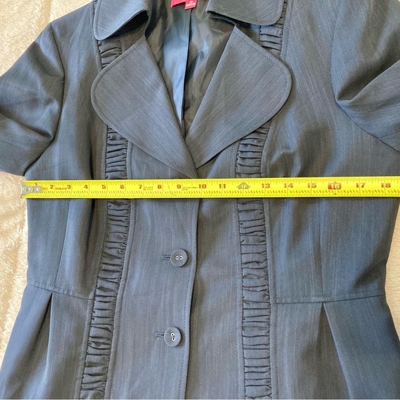 Nine & Co. Blazer, Charcoal Grey, Size 10. EUC - Picture 13 of 13
